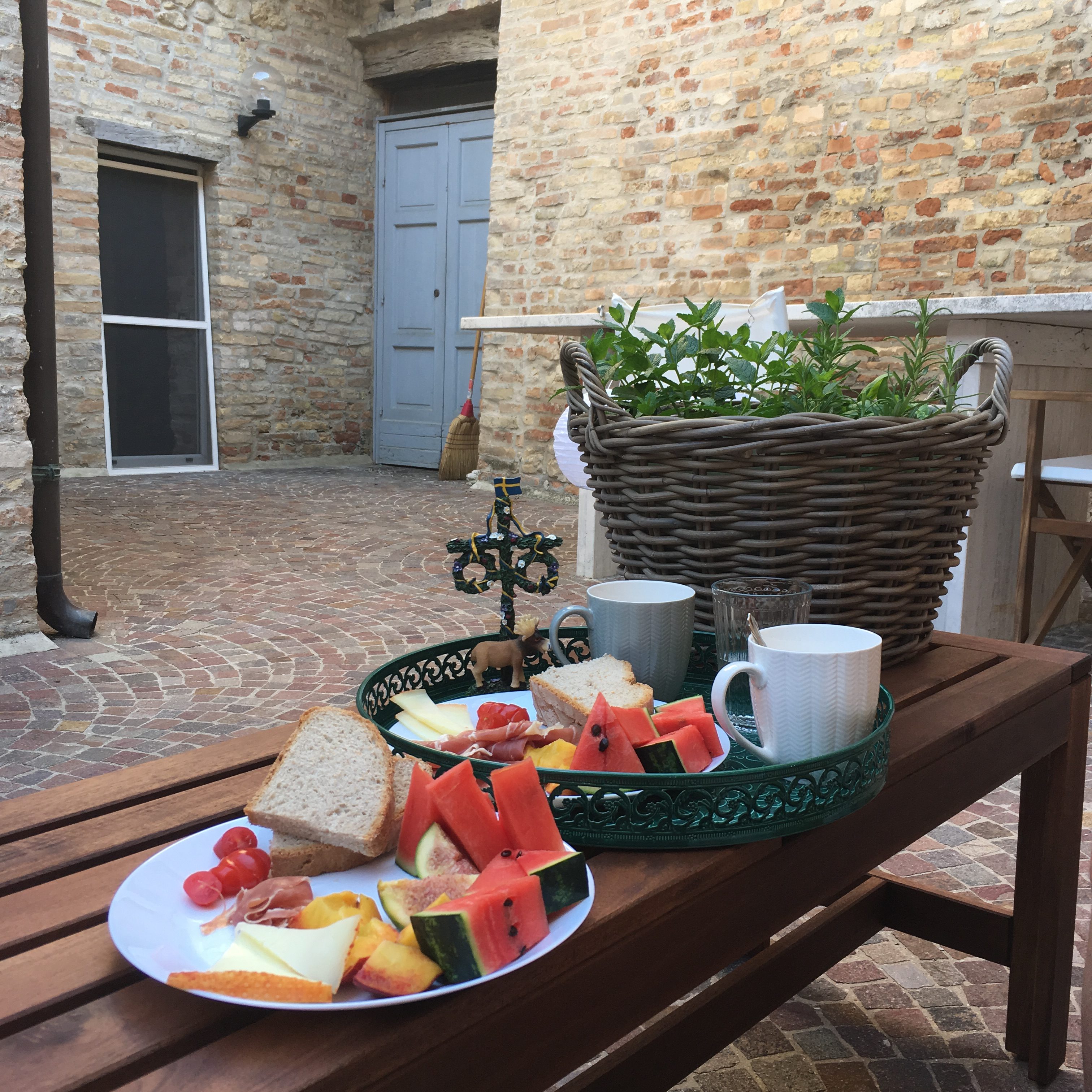 Midsummer breakfast in the courtyard